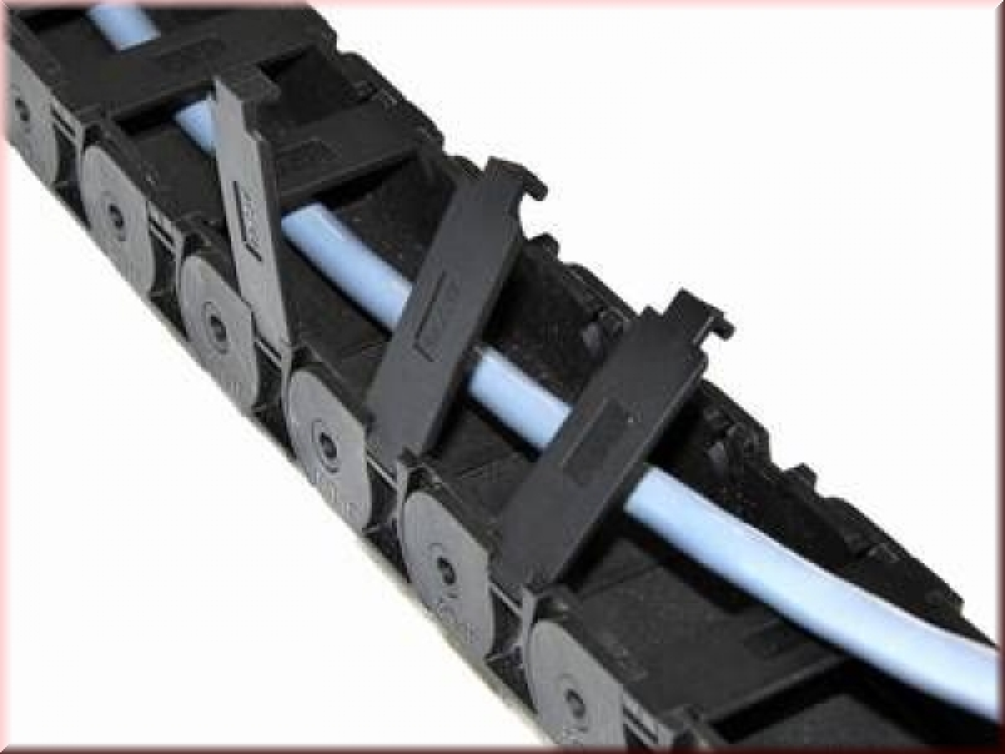 1 m Drag Chain 18 x 25 mm